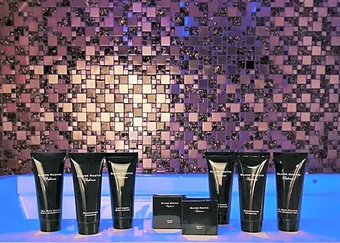 Spanish Diamond Luxury & Jacuzzi Ρώμη