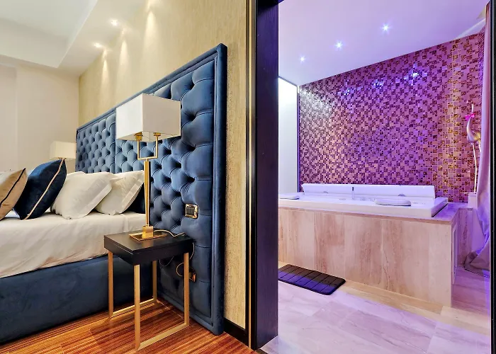 Spanish Diamond Luxury & Jacuzzi 4*