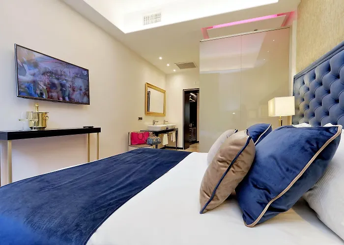 Spanish Diamond Luxury & Jacuzzi