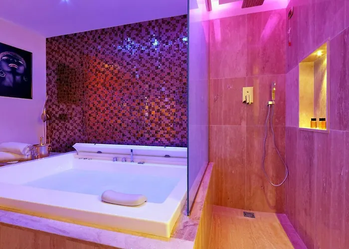 Spanish Diamond Luxury & Jacuzzi Maison d'hôtes Rome