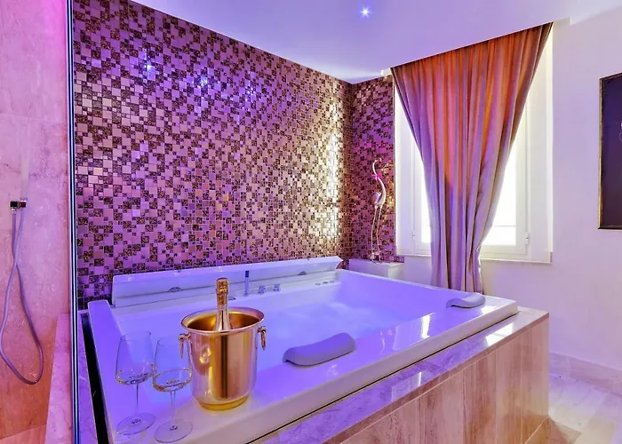 Spanish Diamond Luxury & Jacuzzi Maison d'hôtes Rome