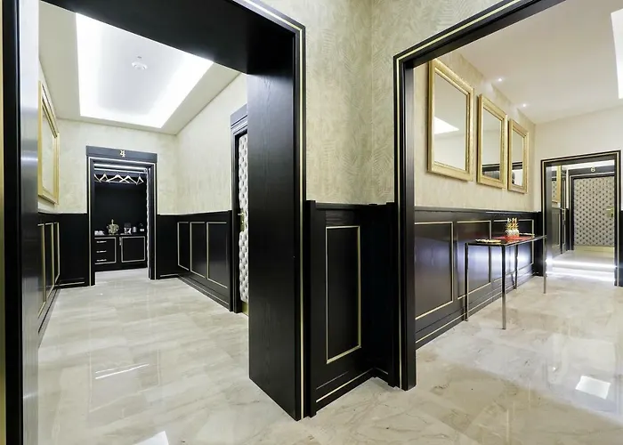 Spanish Diamond Luxury & Jacuzzi