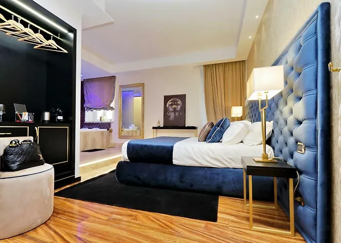 Spanish Diamond Luxury & Jacuzzi